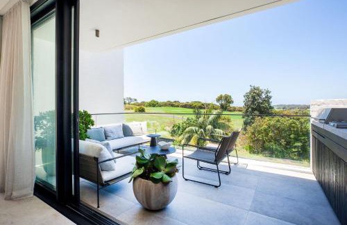 Malabar Maison | Modern Beachside Haven, Malabar Isyd