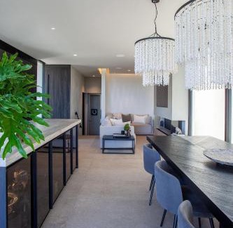 Malabar Maison | Modern Beachside Haven, Malabar Isyd