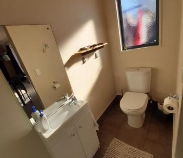 Paroa Maison | Modern BNB unit with Wifi and Breakfast