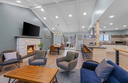 Watertown Maison | 󰀄 Modern Boho Dream Home 󰀄 Completely Renovated