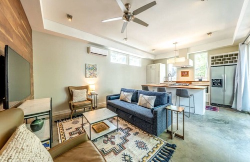 Brentwood Maison | Modern Boho Guesthouse, Close to Best Austin Spots