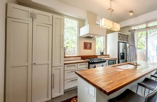 Brentwood Maison | Modern Boho Guesthouse, Close to Best Austin Spots