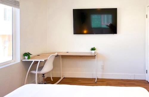 North Park Maison | Modern Boho Oasis - Fast Wifi & Shuffleboard!