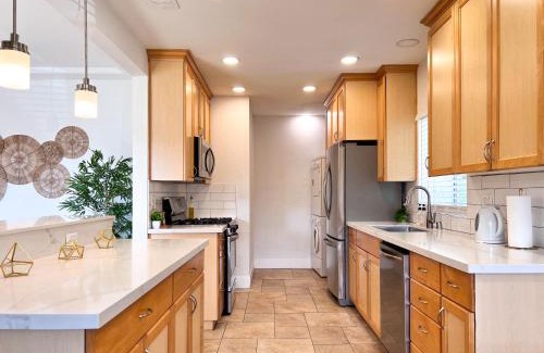 North Park Maison | Modern Boho Oasis - Fast Wifi & Shuffleboard!