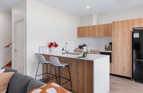 Capalaba Maison | Modern BrandNew House near Mall/Park with 2Parking