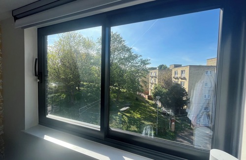 St. George's Appartement | Modern & Bright | 2 Bed | Pvt Balcony | Islington