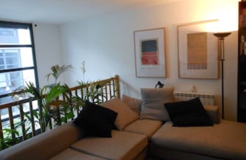 Gentilly Maison | Modern Bright Loft South Paris. Direct Connection to Metro and Airport. Parking