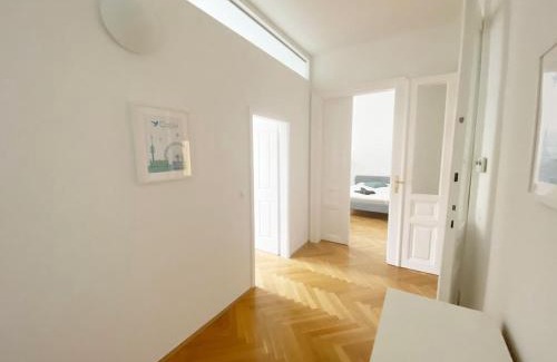 Wahring Appartement | Modern, Bright, Spacious 3-Room-Apartment in a Nice Area of Vienna
