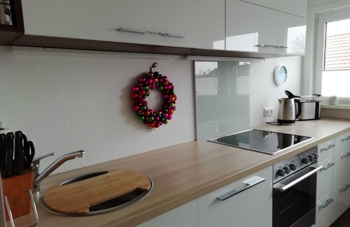Mengershausen Appartement | Modern, bright vacation apartment with garden view
