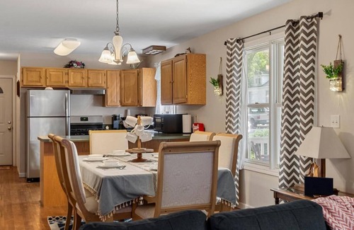 Springfield Maison | Modern Bungalow Home with Mid-Century Flair