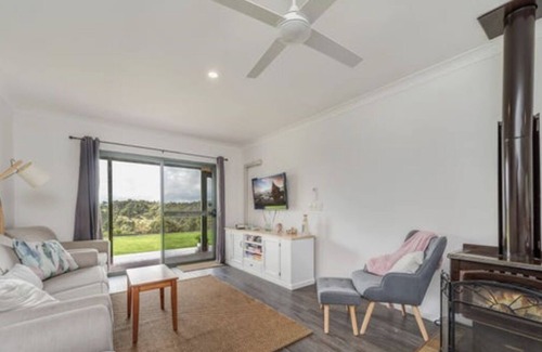 Oallen Autre | Modern Bush Retreat for the cooking and outdoor enthusiasts