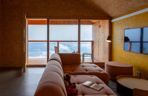 Monthey Cabine | Modern Cabin With Private Terrace Garden