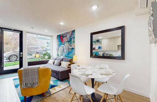 Judkins Park Maison | Modern Central District Townhome
