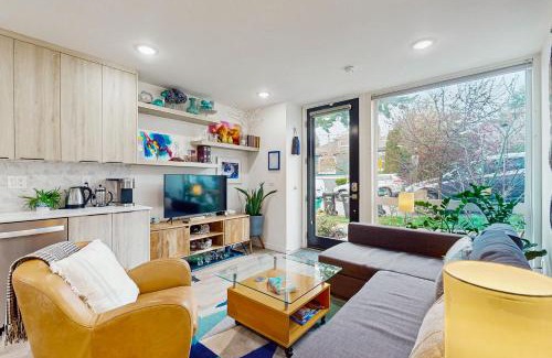 Judkins Park Maison | Modern Central District Townhome
