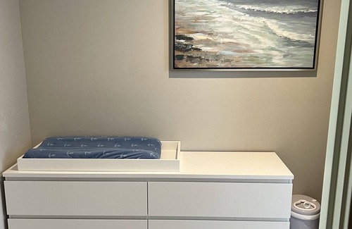 Gig Harbor Maison | Modern centrally located family friendly home.