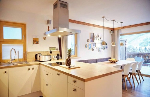 Schonbach Chalet De Ski | Modern Chalet near Zillertal Arena