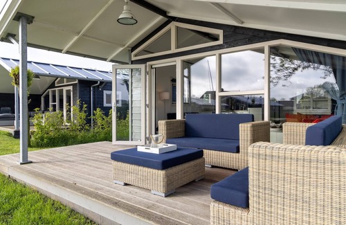 Terkaple Maison | Chalet moderne avec micro-ondes près du lac de Sneek