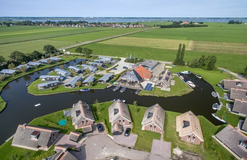 Terkaple Maison | Chalet moderne avec micro-ondes près du lac de Sneek