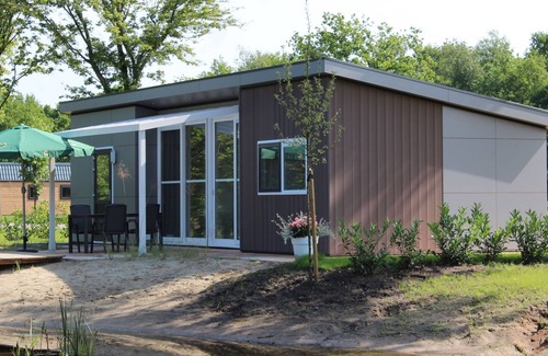 Dordtse Biesbosch Chalet De Ski | Chalet moderne avec lave-vaisselle près du Biesbosch