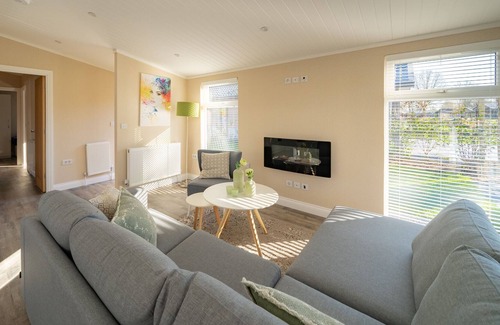 Linden Chalet De Ski | Chalet moderne avec lave-vaisselle, proche d'une réserve naturelle
