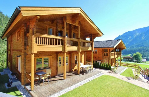 Krimml Chalet De Ski | Modern Chalet with Jacuzzi in Krimml