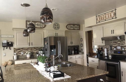 Town of Augusta Maison | Modern Colonial house on Golf Course with a hot tub