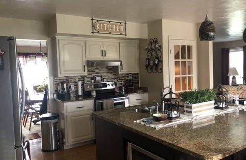 Town of Augusta Maison | Modern Colonial house on Golf Course with a hot tub