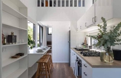 Tallebudgera Valley Cabine | Modern comfy tiny home in prime location neat beaches and waterfalls