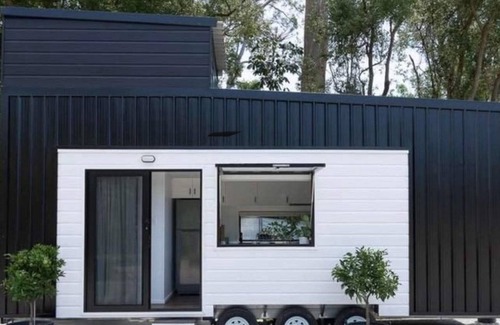 Tallebudgera Valley Cabine | Modern comfy tiny home in prime location neat beaches and waterfalls