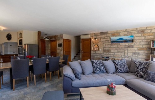 Villers-les-Luxeuil Cottage | Modern comfort in Southern Vosges with pool and jacuzzi
