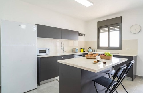 Nahariya Appartement | Modern Comfort Escape by Sea N' Rent