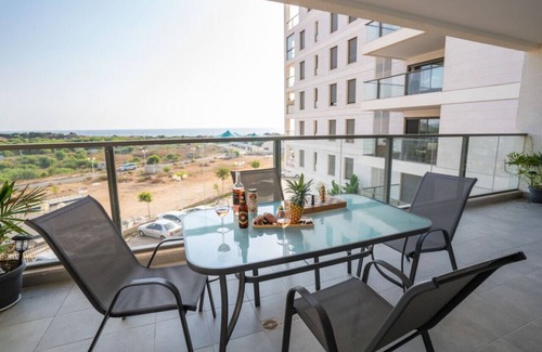 Nahariya Appartement | Modern Comfort Escape by Sea N' Rent