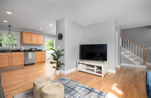 Westbrook Maison | Modern Comfort: Game Room & Access to Portland
