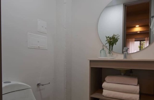 Financial District Appartement | Modern Comfort in Central Bogotá