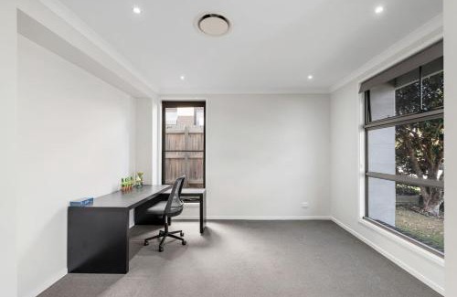 Mango Hill Maison | Modern Comfort Patio and Workstation with Garage