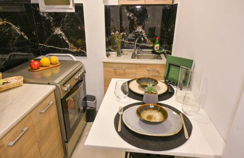Larissa Appartement | Modern, comfortable apartment, in the heart of the city 2