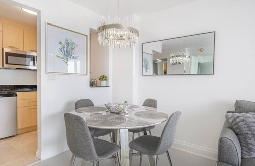 East Fort Lauderdale Hôtel | Modern Condo by the Beach, Water Taxi Stop, Prime Location!
