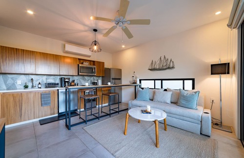 R Copropriété | Modern condo in cetral location