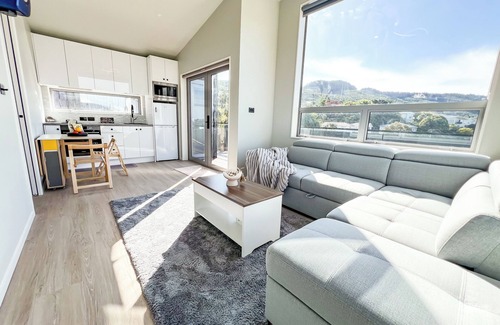 Tawa Maison | Modern Contemporary Single Detach Home