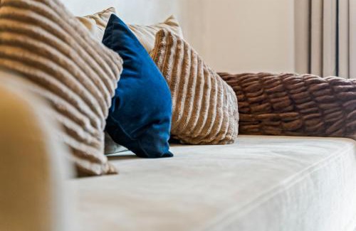 Bordesley Appartement | Modern Cosy 1-Bed, Sleeps 6, Central, Netflix