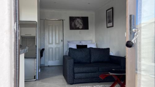 King William's Town Appartement | Modern & Cosy Apartments with Scenic Sunset Views