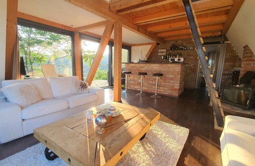 Pecs Cottage | Modern cottage with amazing views and a jacuzzi