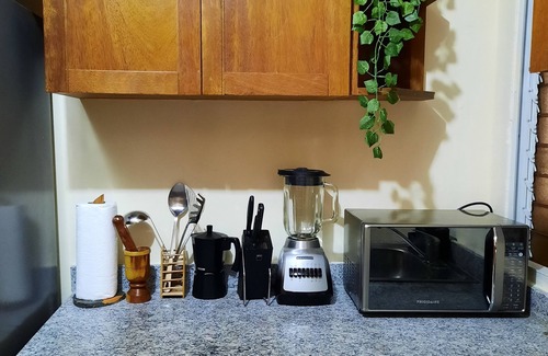 Mendoza Appartement | Modern Cozy Department - with Netflix & TV Cable In Santo Domingo Este R.D