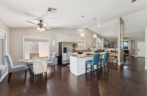 Castlegate Maison | Modern & Cozy House With Salt Pool & Baja Deck In San Tan Valley