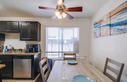 Imperial Beach Copropriété | Modern & Cozy ~Mins to the Beach ~ Queen Beds~ Pkg