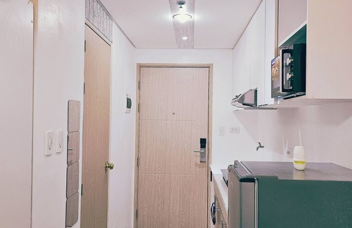 Dasmarinas Copropriété | Modern Cozy Studio with Netflix