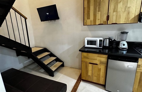 Playa Hermosa Cobano Cabine | Modern Casita in the jungle. Steps to the Beach.