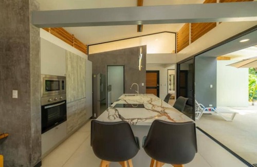 Buenos Aires Maison | Modern 2 Bedroom + Casa Sewo 2Bedroom Combination unit