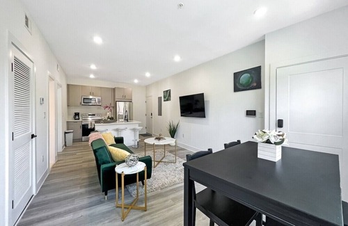 Kingman Park Lit Et Petit-Déjeuner | Modern DC Unit | City Skyline View | Prime Location