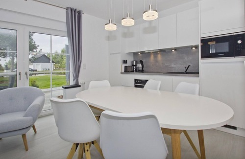 Gross Zicker Appartement | Modern vacation apartment with private terrace - Haus Inselwind FeWo MEERglück